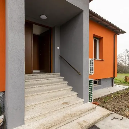 Ferienhaus Casa Con Giardino A Borgo Panigale Bologna