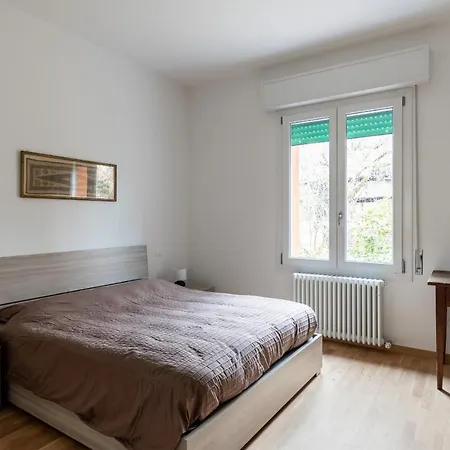 Casa Con Giardino A Borgo Panigale Ferienhaus